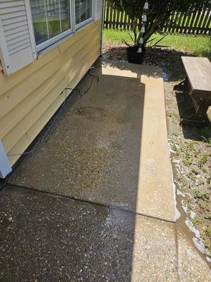 Driveway Cleaning And House Soft Washing in Pensacola FL
