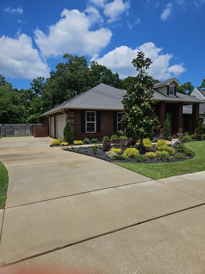 Surface Cleaning Driveway And Exterior House Washing in Pensacola FL