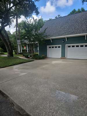 Driveway Cleaning And Softwash Services in Pensacola FL