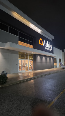 Concrete Pressure Washing Service For Commercial Establishment in Pensacola FL