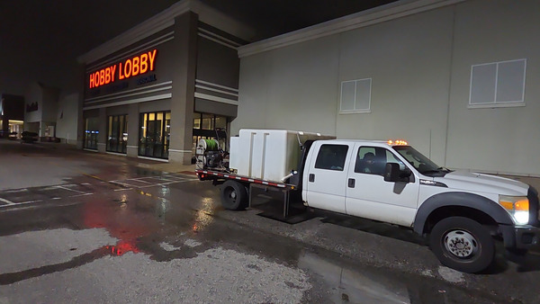 Sidewalk Pressure Washing And Cleaning Services in Pensacola FL