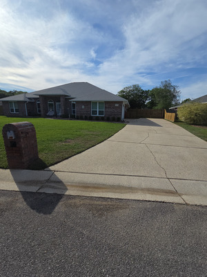 House Washing And Driveway Cleaning Services in Pensacola FL